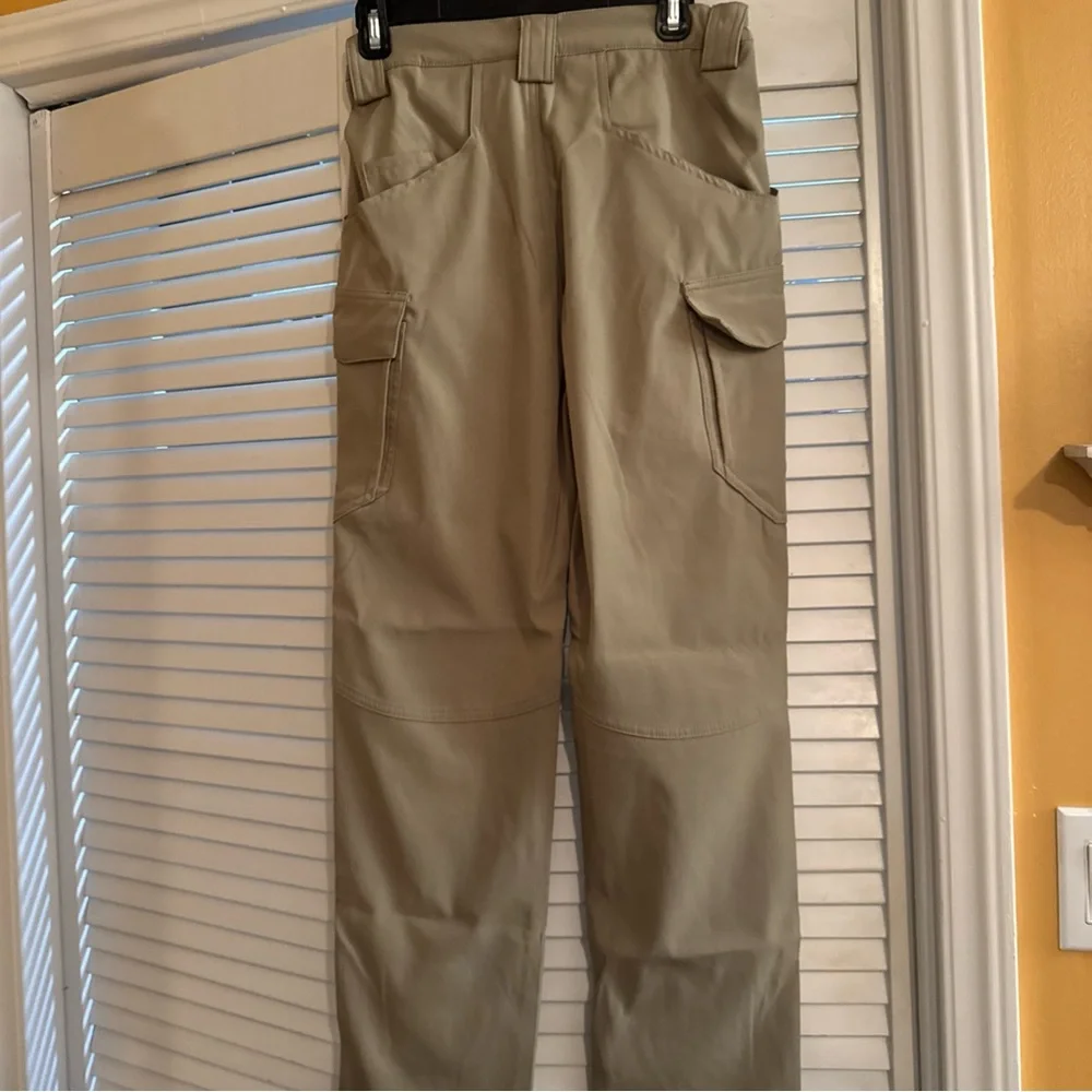 Flexcamo Men's Utility Cargo Pants in Khaki